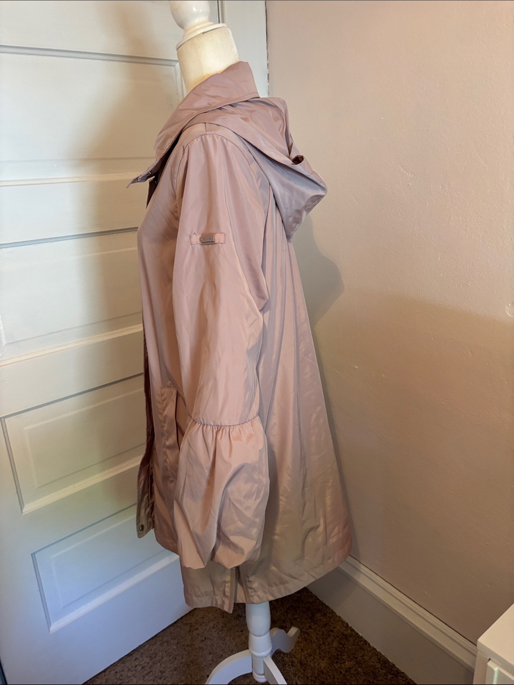 Via Spiga Pale Pink Rain Coat with Balloon Sleeves - Picture 7 of 14